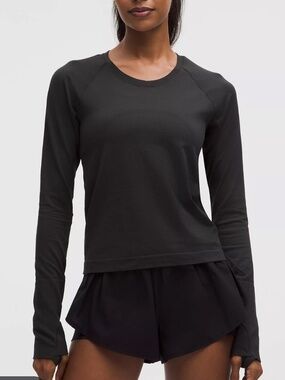 Lululemon Swiftly Tech Long-Sleeve Waist Length Top - Size 0